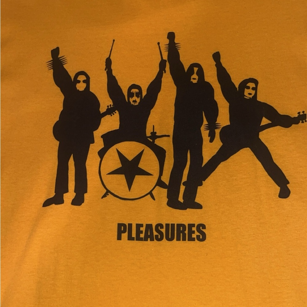 Pleasures “Anguish” t shirt